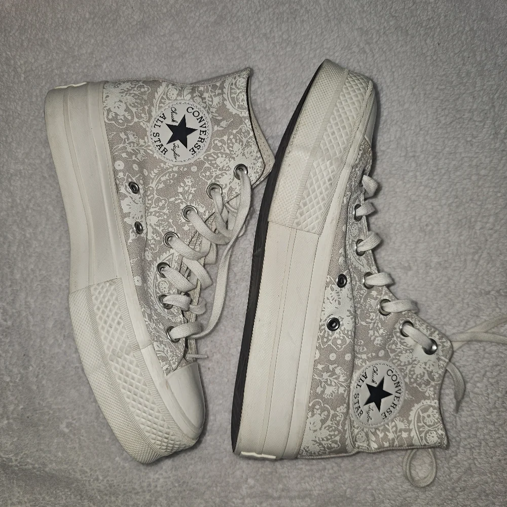 Converse questions leave